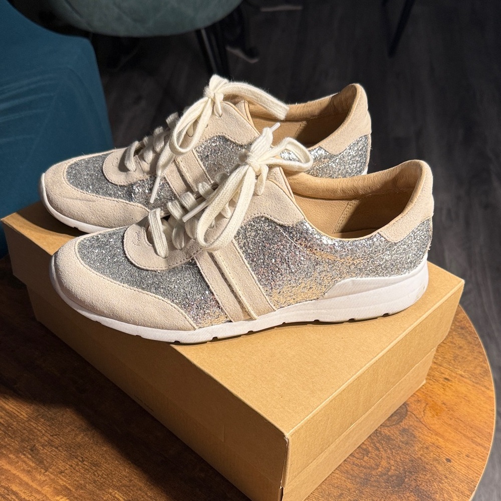 UGG Women's Sparkle Sneakers - Silver and Cream - Picture 4 of 7
